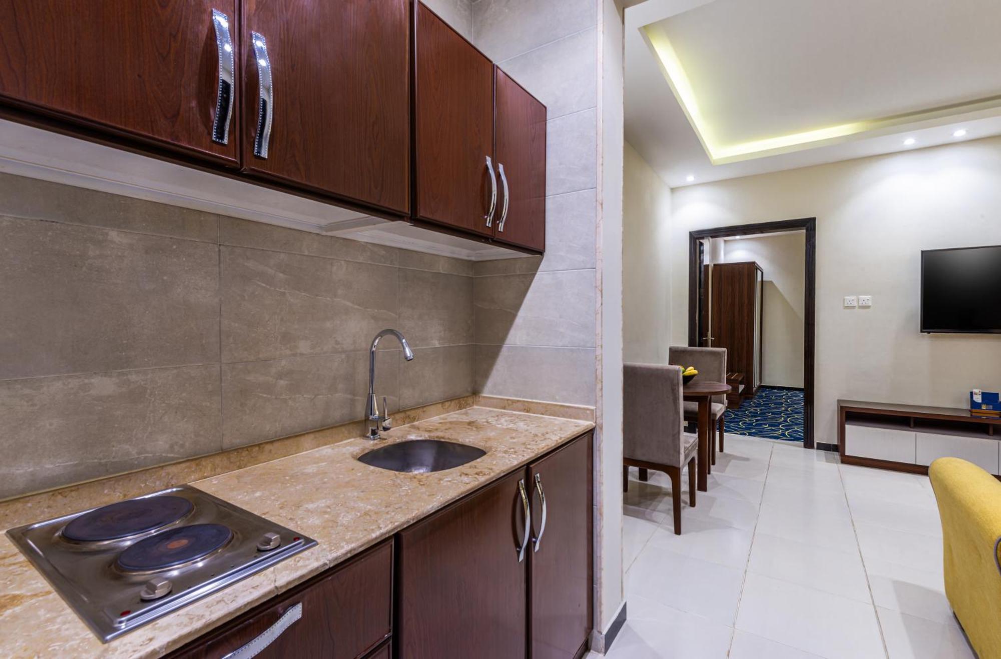 The Palace Hotel Suites Khamis Mushait Buitenkant foto