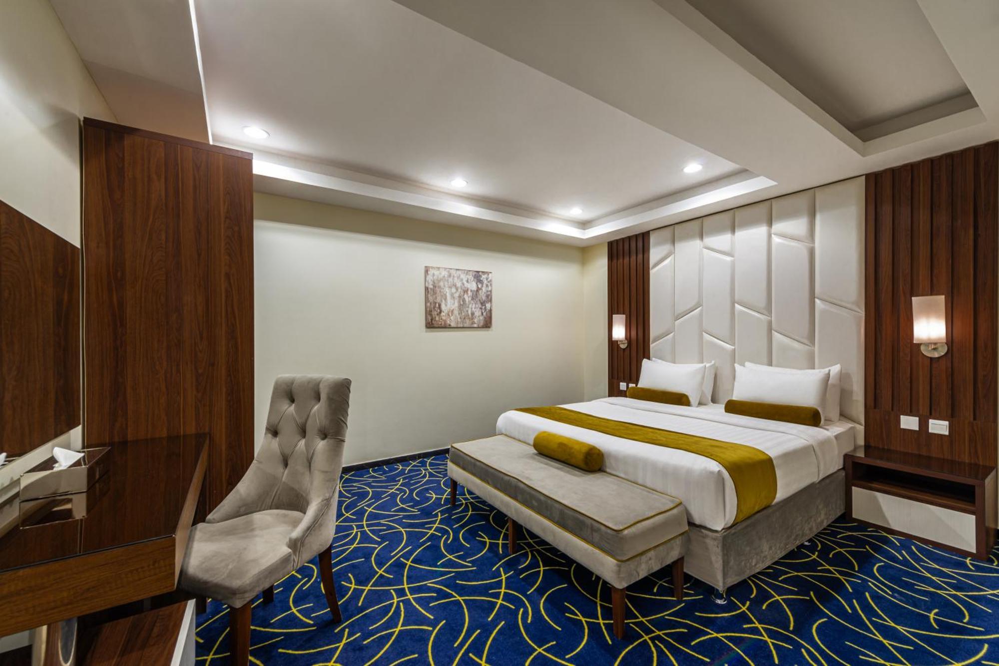 The Palace Hotel Suites Khamis Mushait Buitenkant foto