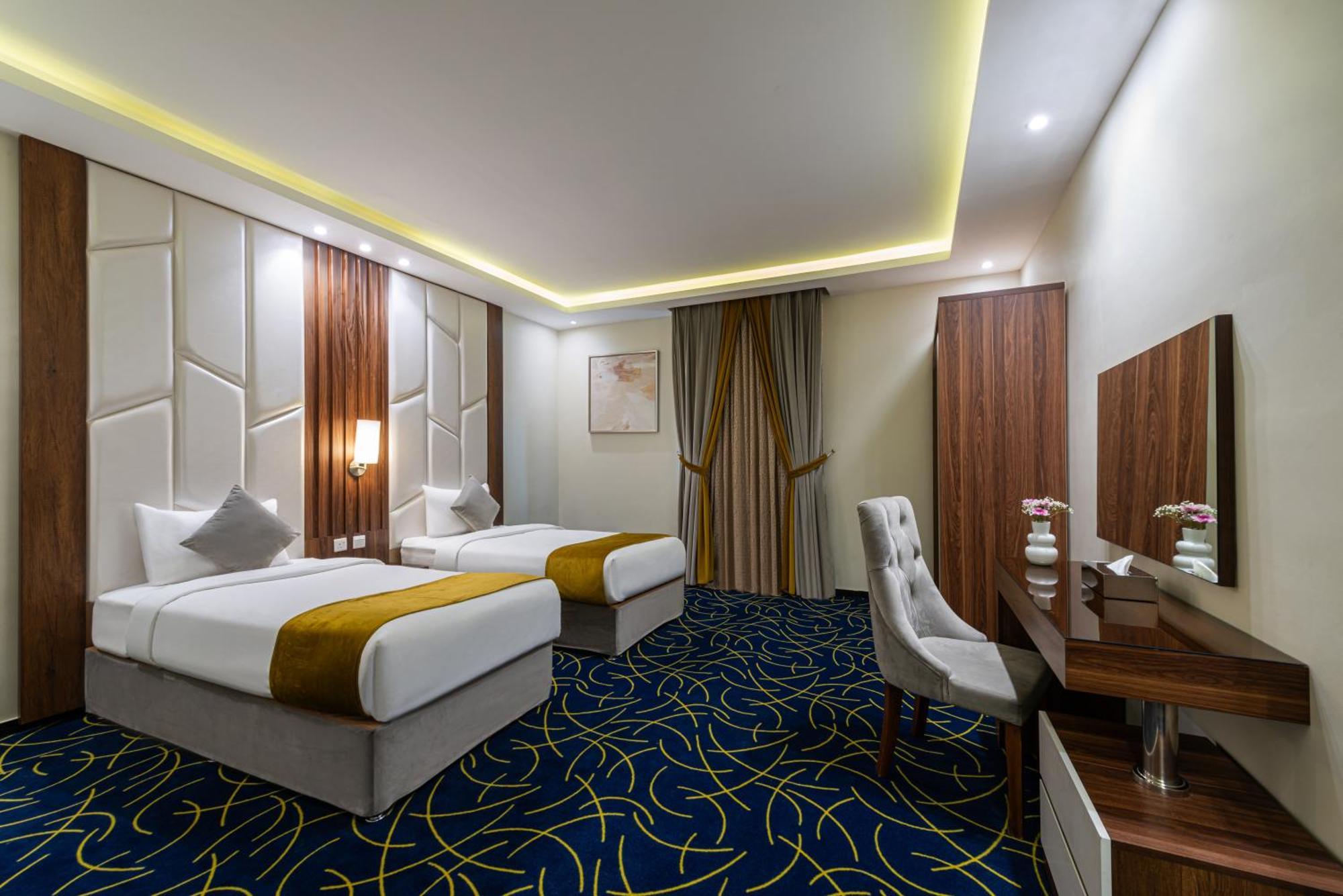 The Palace Hotel Suites Khamis Mushait Buitenkant foto