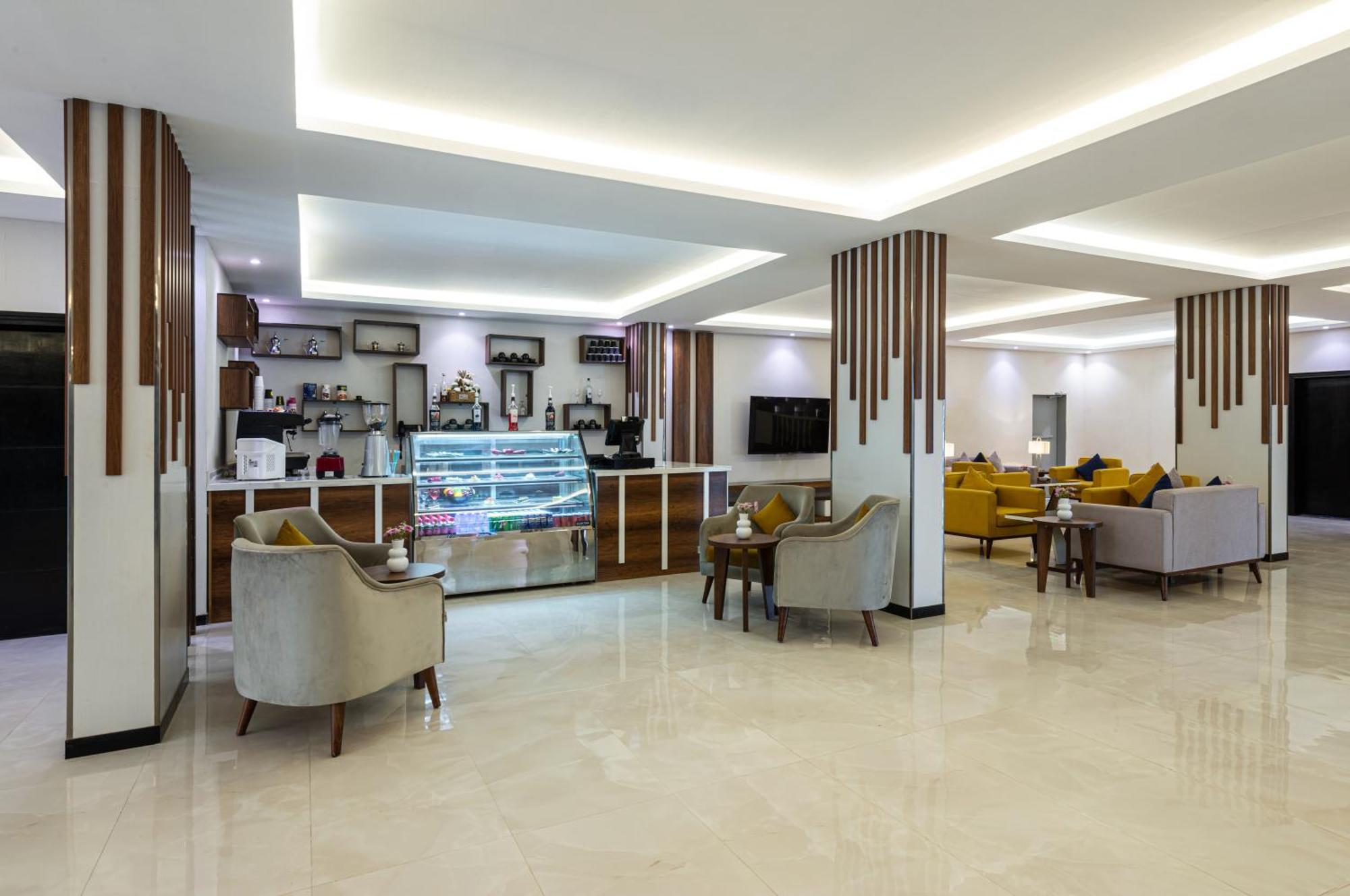 The Palace Hotel Suites Khamis Mushait Buitenkant foto